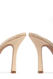 Lidia Tweeted Heels